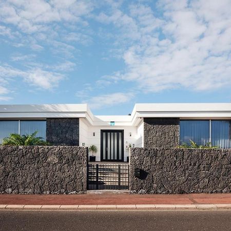 Villa Insignia Femés Exterior foto