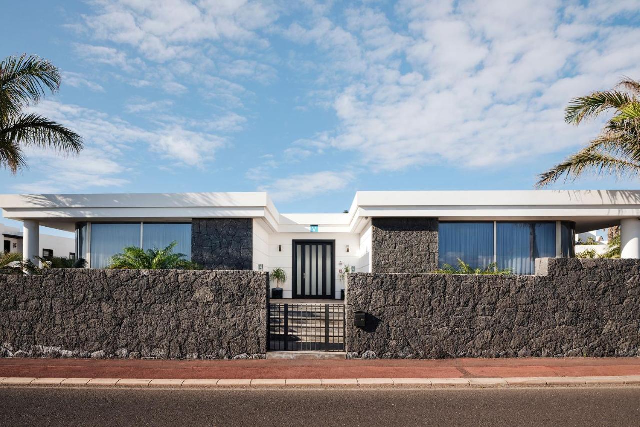 Villa Insignia Femés Exterior foto