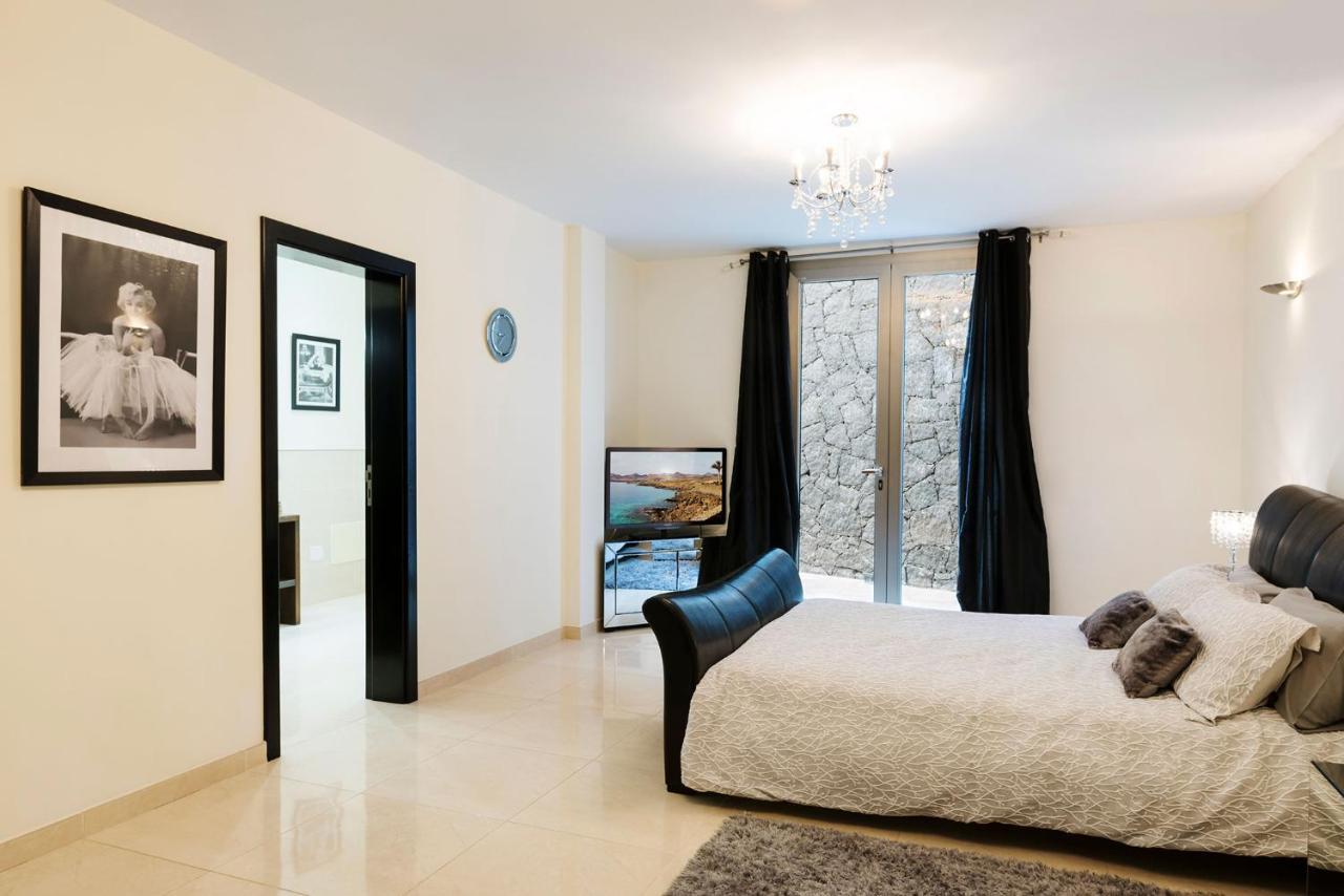 Villa Insignia Femés Exterior foto